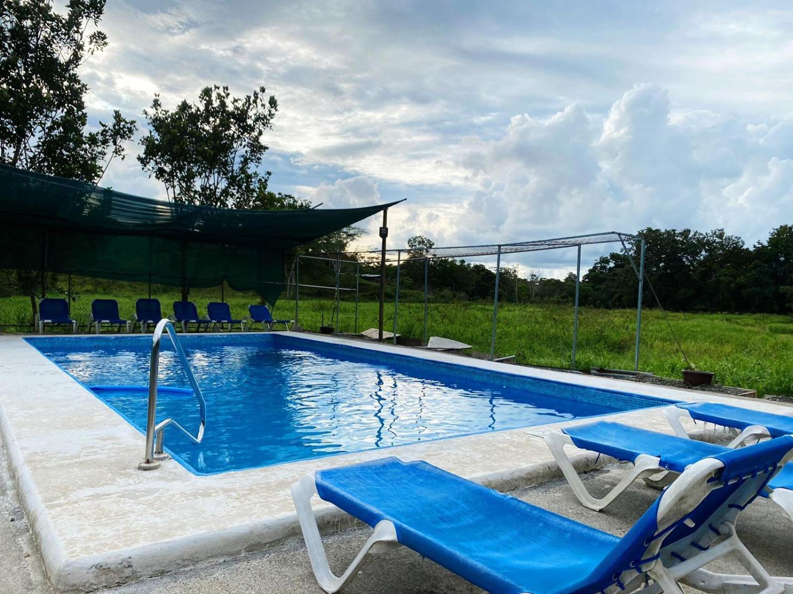 Residencia Las Brisas Griegas Quepos Exterior foto