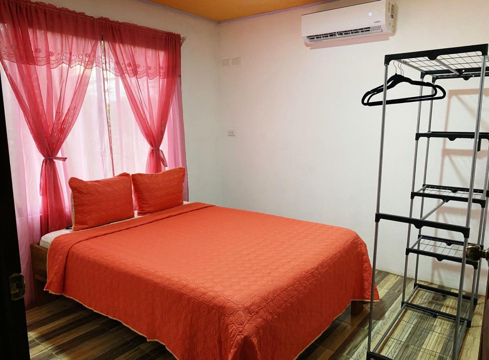 Residencia Las Brisas Griegas Quepos Exterior foto