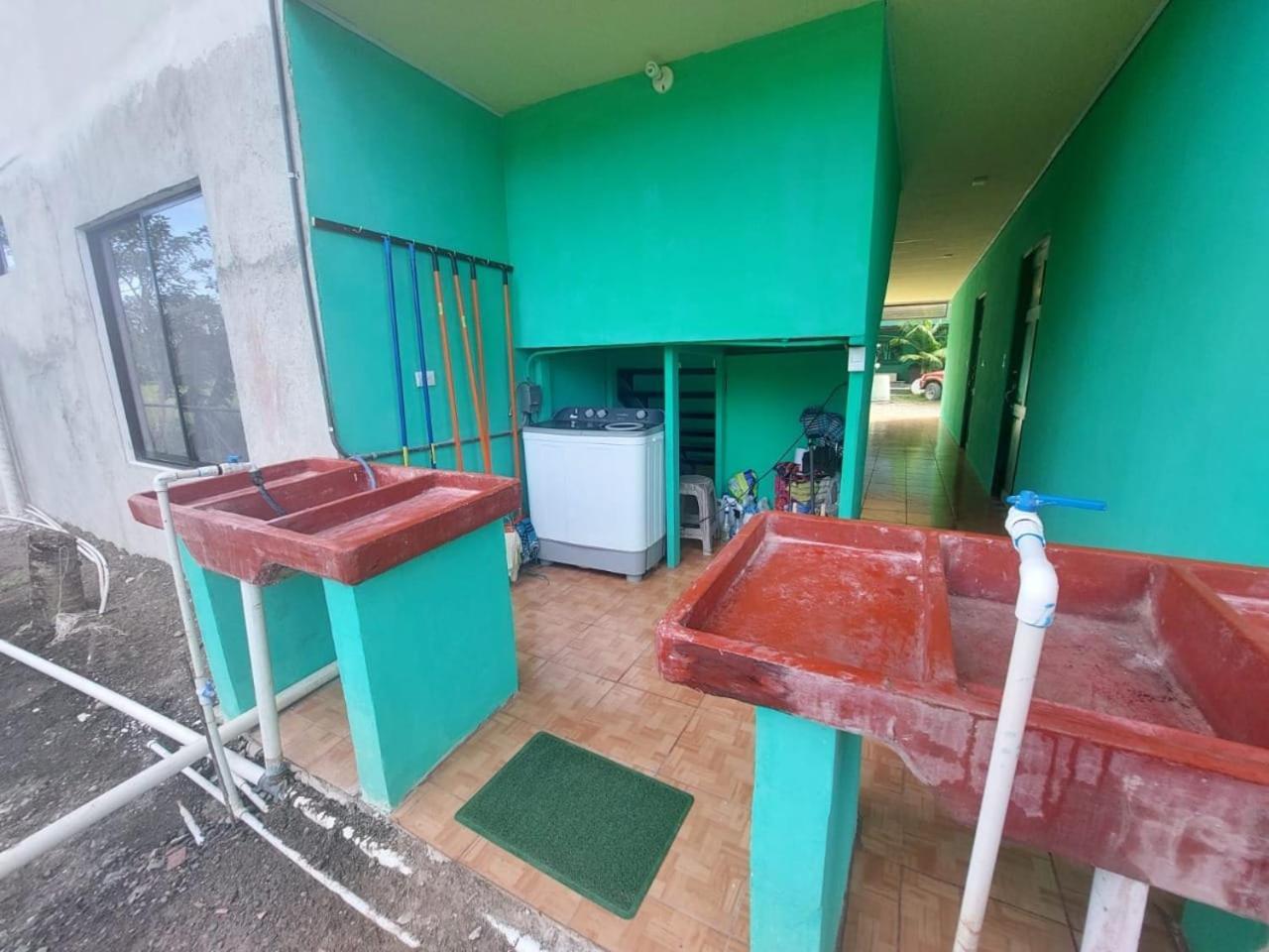 Residencia Las Brisas Griegas Quepos Exterior foto